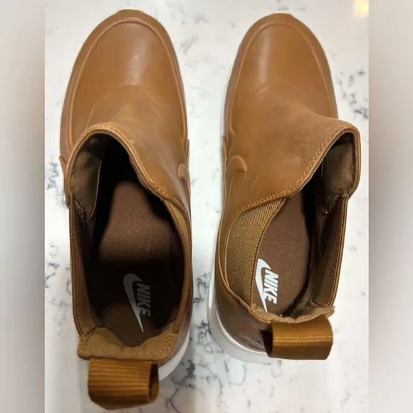 Nike Air Max Women’s Thea Mid Leather Chelsea Brown Boots New