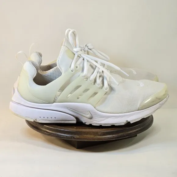 Nike Air Presto Essential Mens Size 11 Athletic Shoes Gym Sneakers 848187-005
