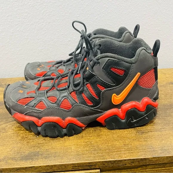 Nike Air Slant Mid Cross Trainer Shoes Men’s Size 8.5 Red, Black &amp; Dark Grey