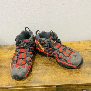 Nike Air Slant Mid Cross Trainer Shoes Men’s Size 8.5 Red, Black &amp; Dark Grey