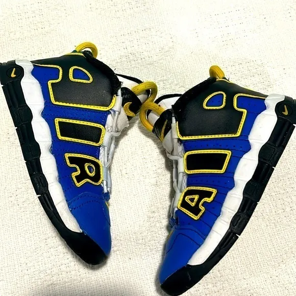 Nike air uptempo  boys peace love basketball sneakers gym shoes 10c‎