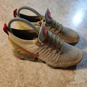 Nike Air VaporMax 2 Flyknit Chinese New Year Women's Size 6 Sneakers BQ7037-001