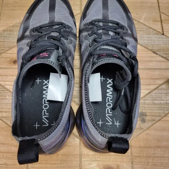 Nike Air Vapormax 2019 Throwback Future Shoes Women's Size 7 Gray Black Laser