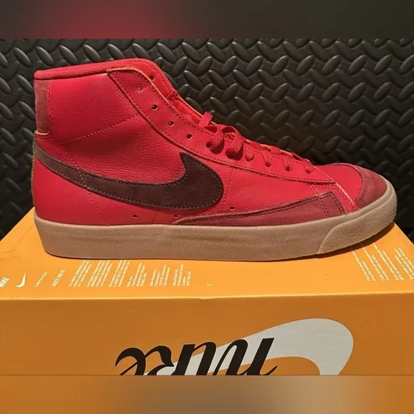 NIKE BLAZER MID '77 VNTG RETRO GYM RED &quot;LAYERS OF LOVE&quot; MEN'S SNEAKERS BOOTS