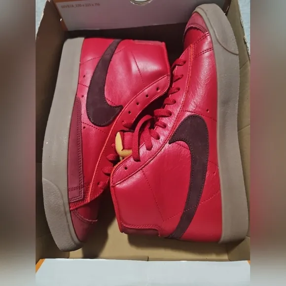 NIKE BLAZER MID '77 VNTG RETRO GYM RED &quot;LAYERS OF LOVE&quot; MEN'S SNEAKERS BOOTS