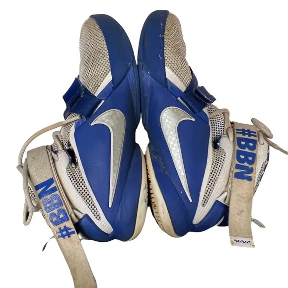Nike Boy’s Lebron James Soldier IX UK Basketball Shoes 4.5Y