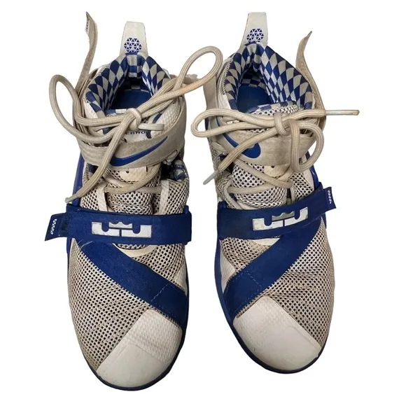Nike Boy’s Lebron James Soldier IX UK Basketball Shoes 4.5Y