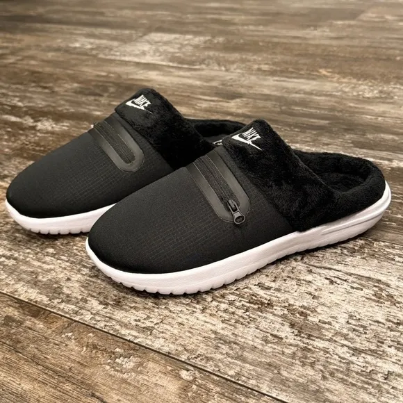 Nike Burrow NA Womens Slippers Size 8 Black White DJ3131-001 NWT