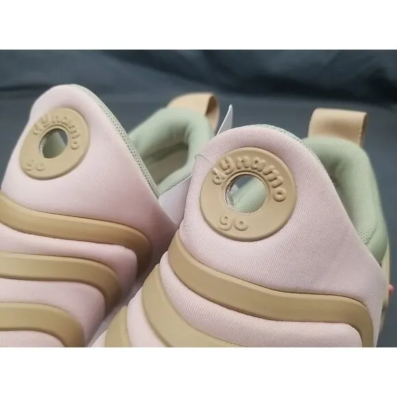 Nike Girls Dynamo Go (PS) Athletic Sneakers Slip-On Pink Size 6 DISPLAY MODEL!
