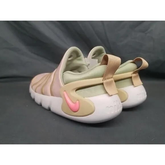 Nike Girls Dynamo Go (PS) Athletic Sneakers Slip-On Pink Size 6 DISPLAY MODEL!