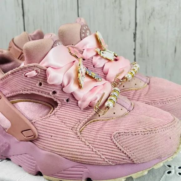 Nike Huarache Run SE Girls Shoes Size 6Y Light Arctic Pink/Arctic chunky laces