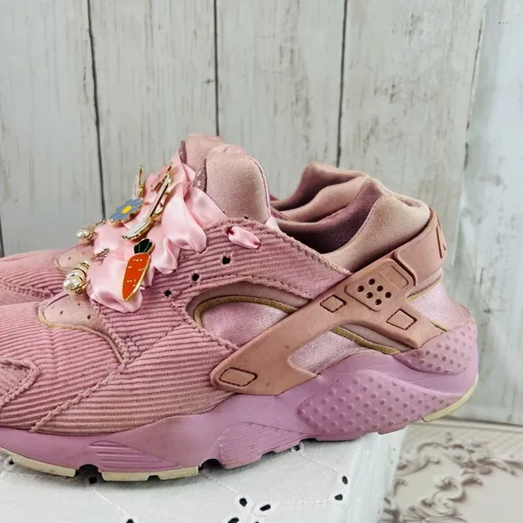 Nike Huarache Run SE Girls Shoes Size 6Y Light Arctic Pink/Arctic chunky laces