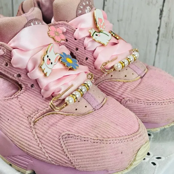 Nike Huarache Run SE Girls Shoes Size 6Y Light Arctic Pink/Arctic chunky laces