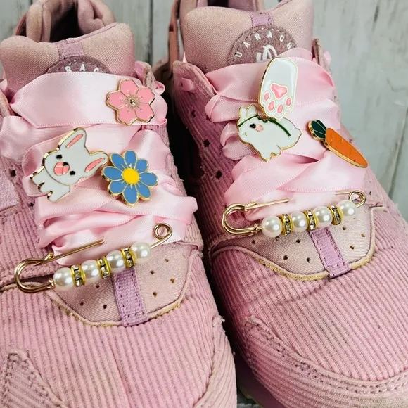 Nike Huarache Run SE Girls Shoes Size 6Y Light Arctic Pink/Arctic chunky laces
