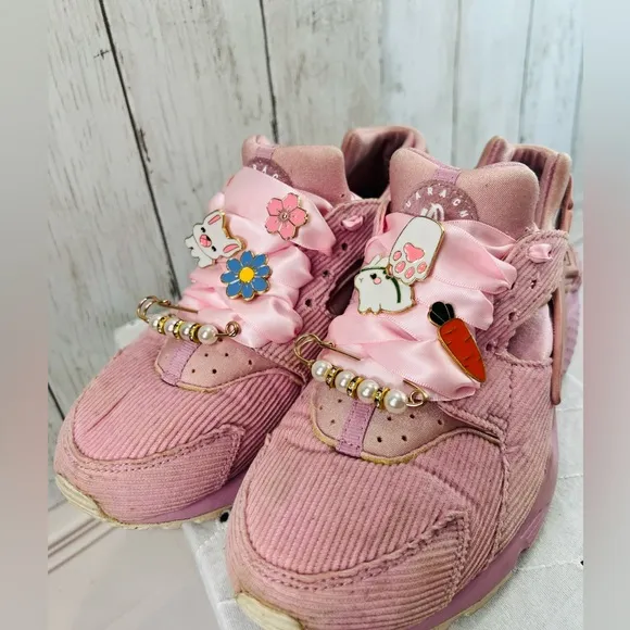 Nike Huarache Run SE Girls Shoes Size 6Y Light Arctic Pink/Arctic chunky laces