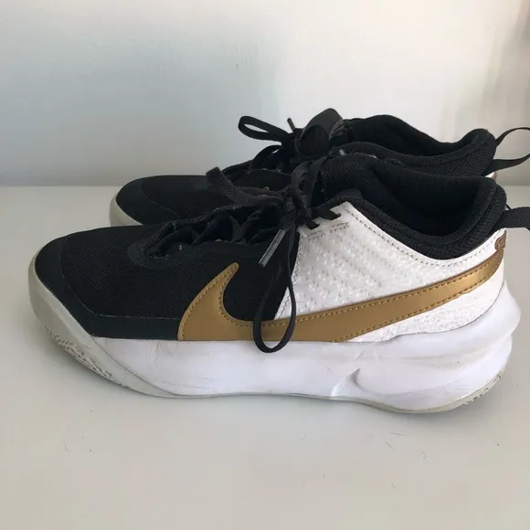 Nike Hustle DX Shoes