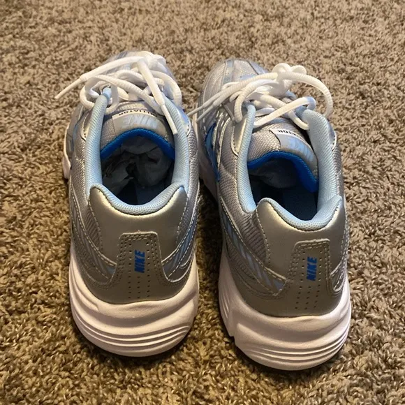 Nike Initiator Running Shoes Silver Blue 8 NEW
