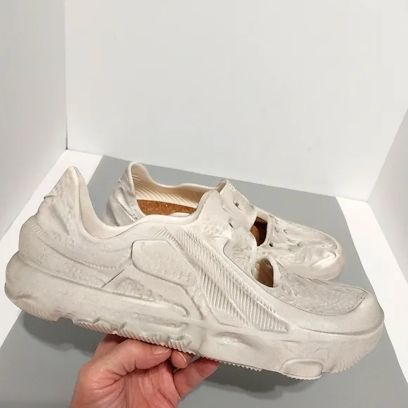 Nike ISPA Universal Slip Ons, Size 11.5