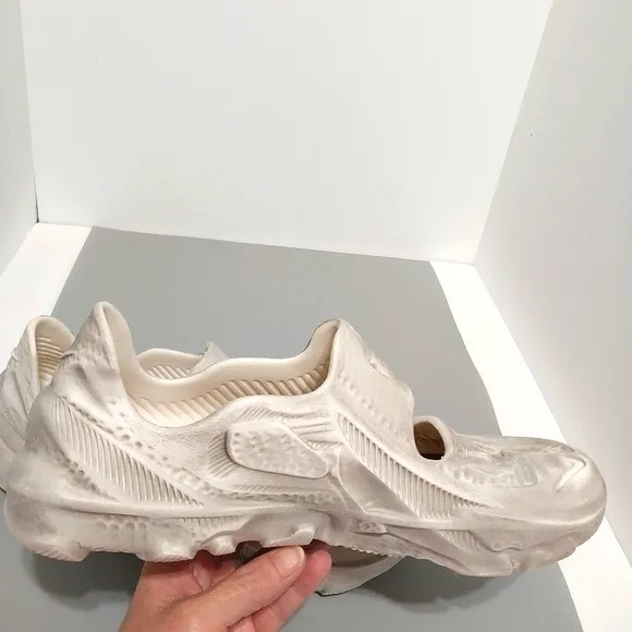 Nike ISPA Universal Slip Ons, Size 11.5