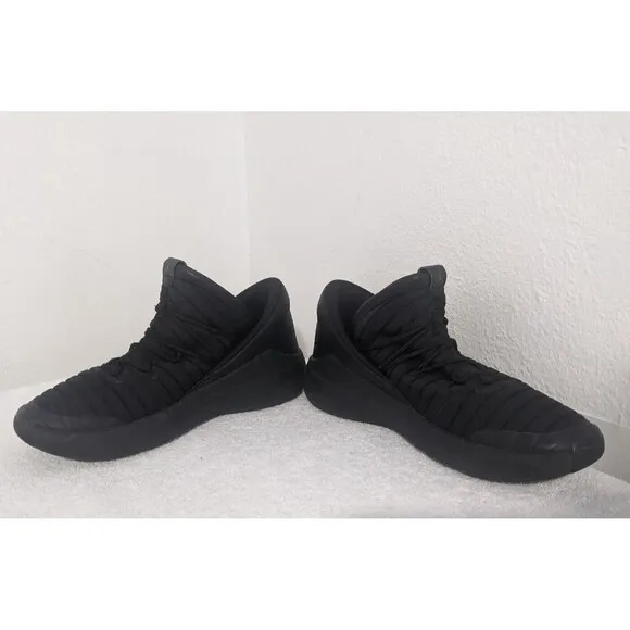 Nike Jordan Flight Luxe Gym All Black Running Shoe Boys Youth Sz 7Y 919716-011