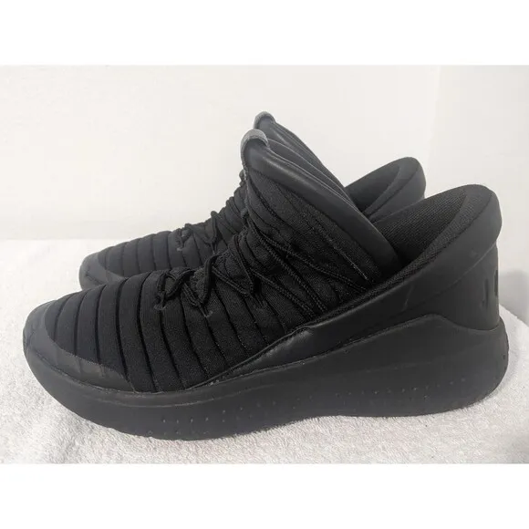Nike Jordan Flight Luxe Gym All Black Running Shoe Boys Youth Sz 7Y 919716-011
