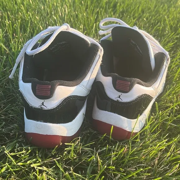 Nike Jordan retro 11 low kids gym shoes sneakers 1y size 1youth used