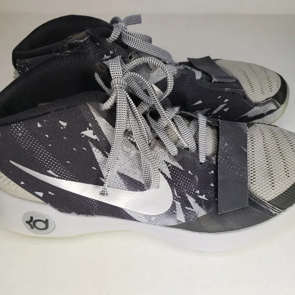 Nike KD Basketball Shoes Size 12