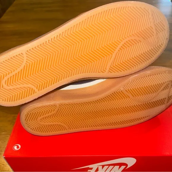 Nike Killshot 2 Leather Size 8 M 9.5 W White Gum 432997 107 Mens Shoes New Box