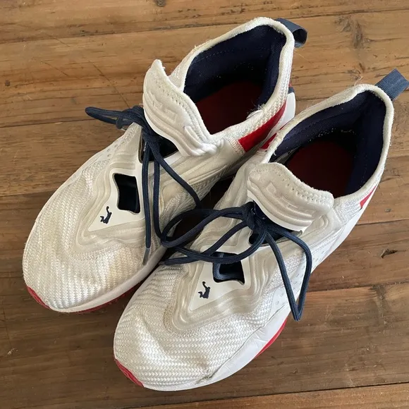 Nike Lebron 14 Basketball Shoes Unisex Mid-Top White/Red 7Y