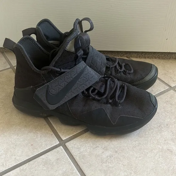 Nike LEBRON XIV LIMITEDANTHRACITE zero dark thirty basketball shoes