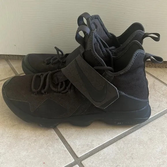 Nike LEBRON XIV LIMITEDANTHRACITE zero dark thirty basketball shoes