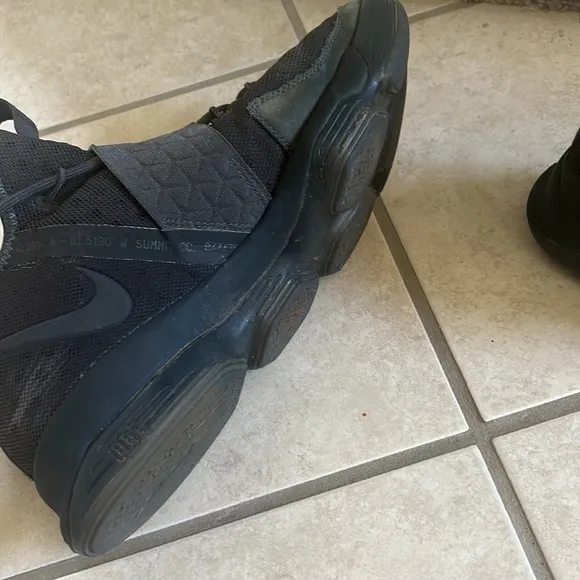 Nike LEBRON XIV LIMITEDANTHRACITE zero dark thirty basketball shoes