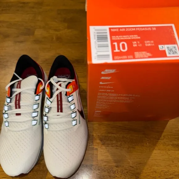 Nike Mens Air Zoom Pegasus 38 Running Shoes  White DQ4499 101 Size 10 New In Box
