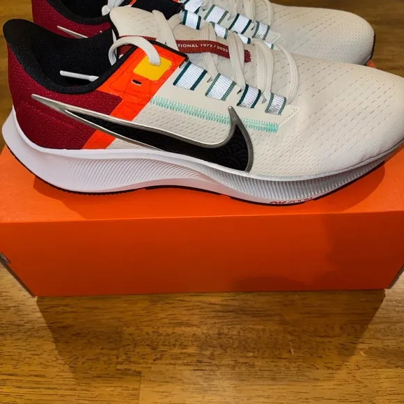 Nike Mens Air Zoom Pegasus 38 Running Shoes  White DQ4499 101 Size 10 New In Box