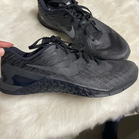 NIKE METCOM 3 CROSS TRAINING SHOES MENS 12 BLACK LIFT GYM SNEAKER LIGHT MESH