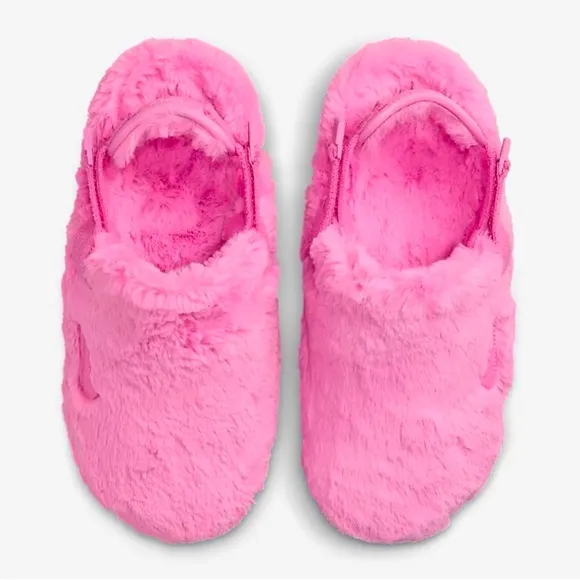 Nike Nike Calm SE Mules Pink Fuzzy Slippers. New with tag !