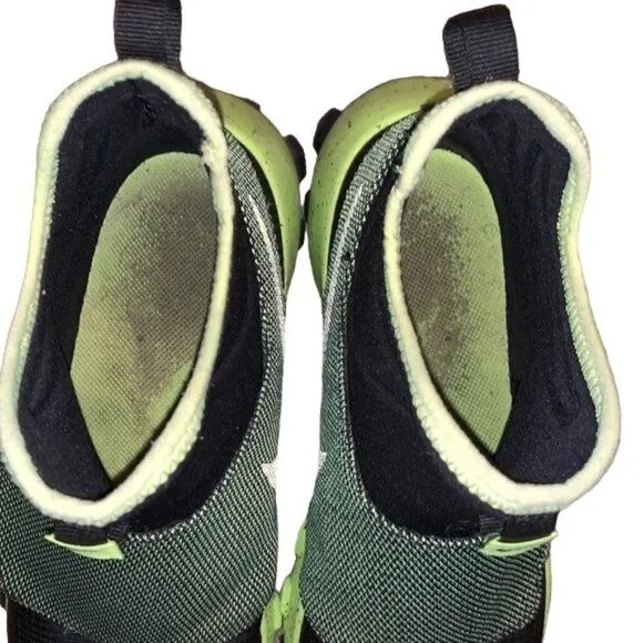 Nike Roshe Mid Winter Stamina Sneaker Shoes  Black/Lime Size 7y/8.5 Womens