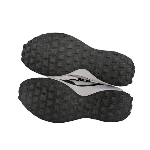 Nike Waffle Debut Sneakers Shoes Black White Swoosh Womens 8 DH9523-002 Workout