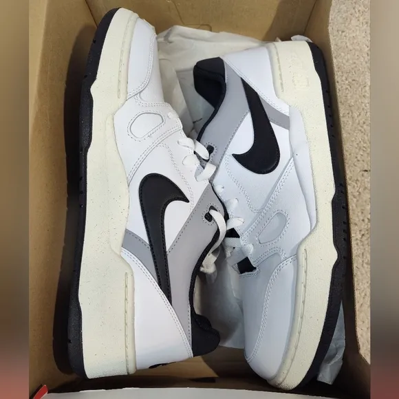Nike White and Black Sneakers Retro Low-Top Style