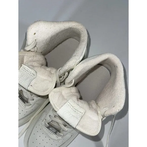 NIKE Women's Air Force 1 High Sculpt Sneaker DC3590-102 Triple Sail -  Sz - 7