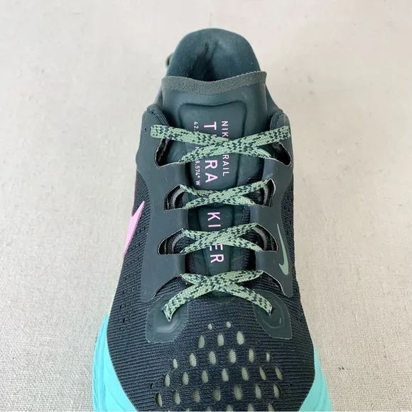 Nike Women's Air Zoom Terra Kiger 6 Multicolor Running/Athletic Shoes - Size 7.5