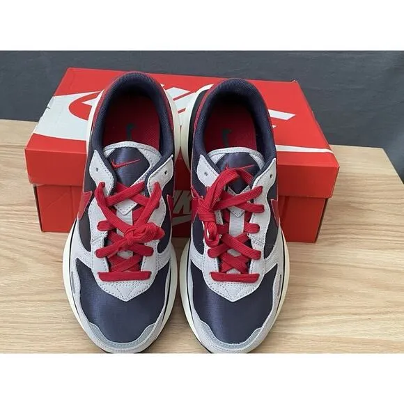 Nike Women’s Phoenix Waffle Shoes Size 7.5 Thunder Blue/Gym Red