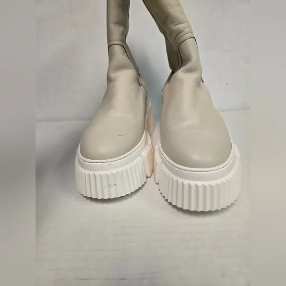 NILA &amp; NILA Ankle Boots In Ivory Platform Woman's 40  With Bottoms NWOT military