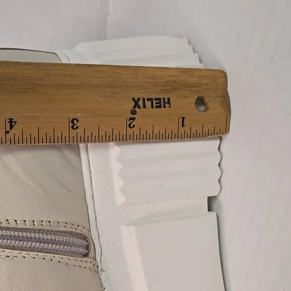 NILA &amp; NILA Ankle Boots In Ivory Platform Woman's 40  With Bottoms NWOT military
