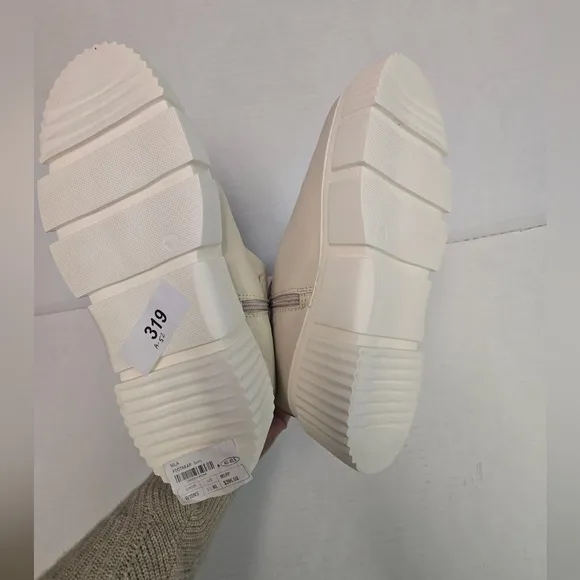 NILA &amp; NILA Ankle Boots In Ivory Platform Woman's 40  With Bottoms NWOT military