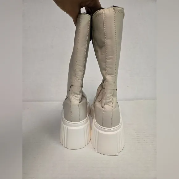 NILA &amp; NILA Ankle Boots In Ivory Platform Woman's 40  With Bottoms NWOT military