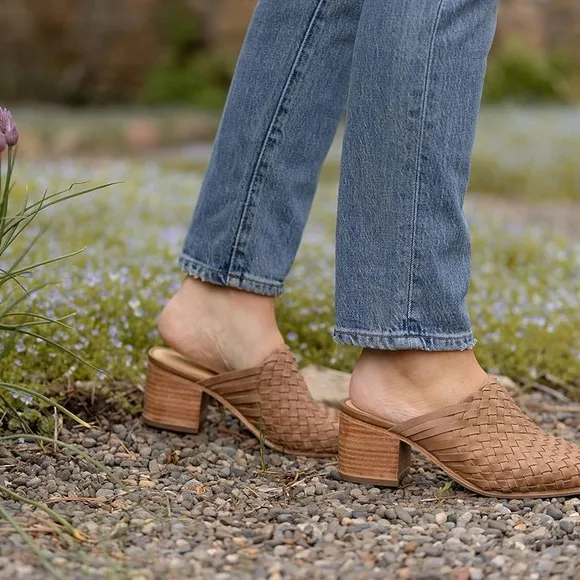 Nisolo Women's All-Day Woven Heeled Mule