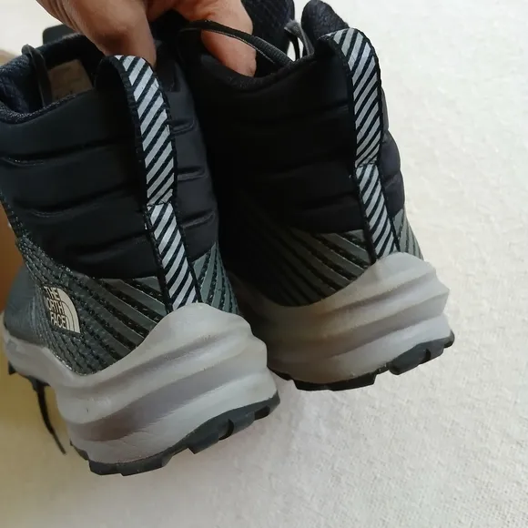 northface ♡ fast pack super light vectiv boots