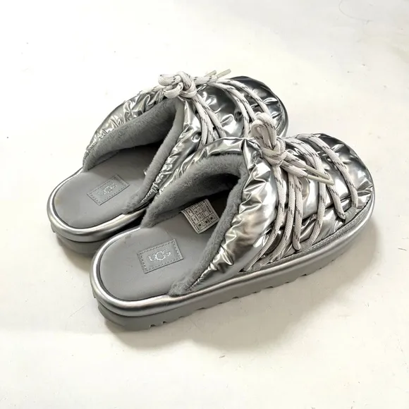 NWOB $120 UGG Spaceslider Hi Shine Tech Slide Slippers Silver Puffy Furry