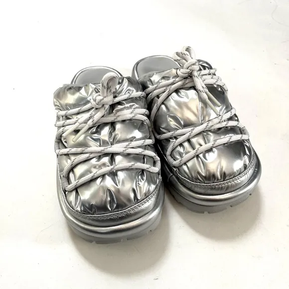 NWOB $120 UGG Spaceslider Hi Shine Tech Slide Slippers Silver Puffy Furry